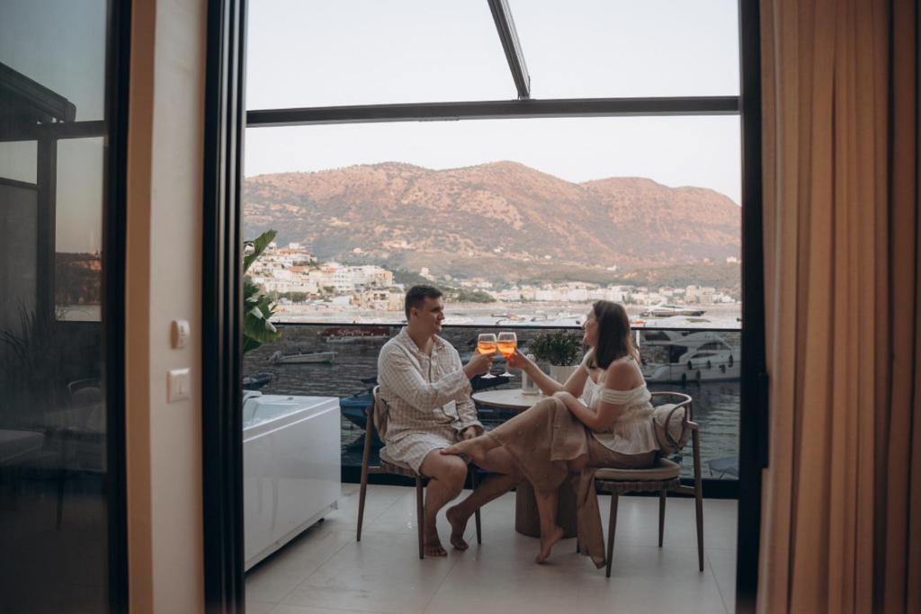 Modernes Boutique Hotel in Himare an der albanischen Riviera